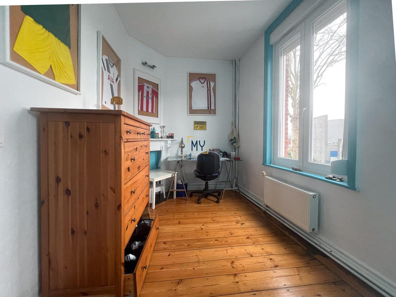 Maison - 195 m² - 7 pièces