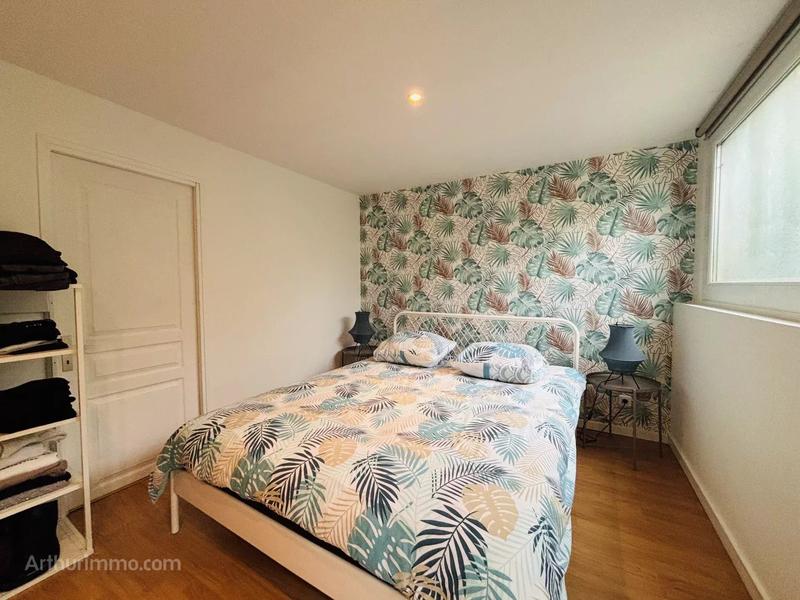 Maison - 187 m² - 7 pièces