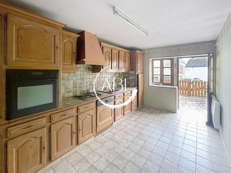 Maison - 105 m² - 4 pièces