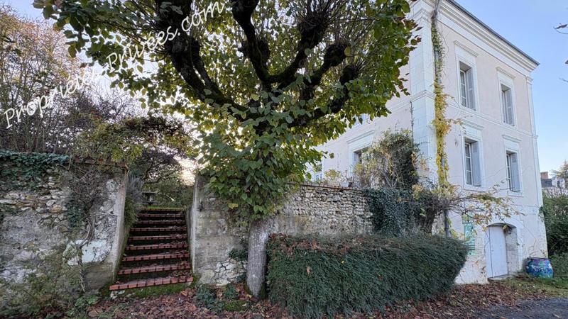 Maison - 292 m² - 18 pièces