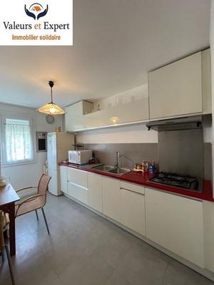 Appartement - 85 m² - 3 pièces