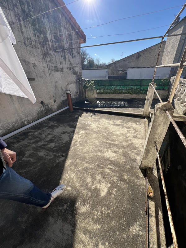 Maison de village - 305 m² - 15 pièces