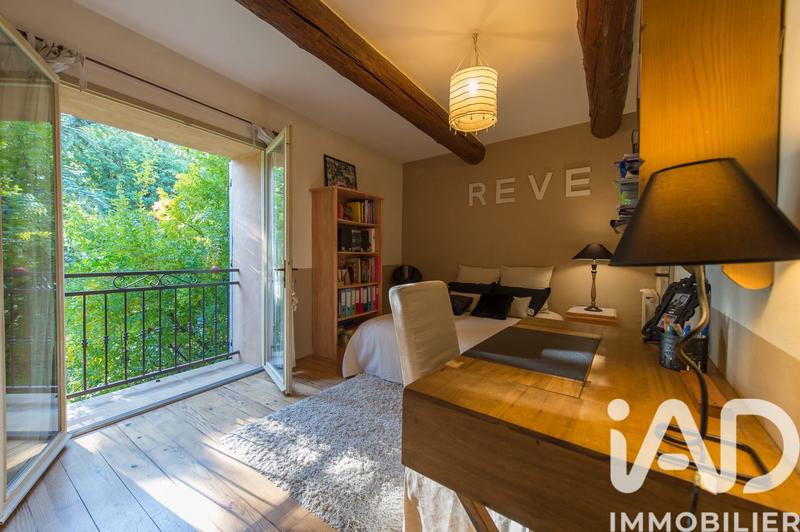 Maison - 402 m² - 12 pièces