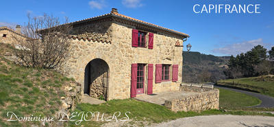 Maison - 140 m² - 7 pièces