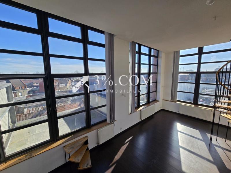 Loft - 79 m² - 3 pièces