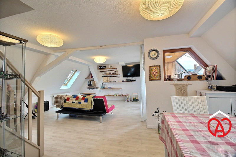 Appartement - 84 m² - 4 pièces