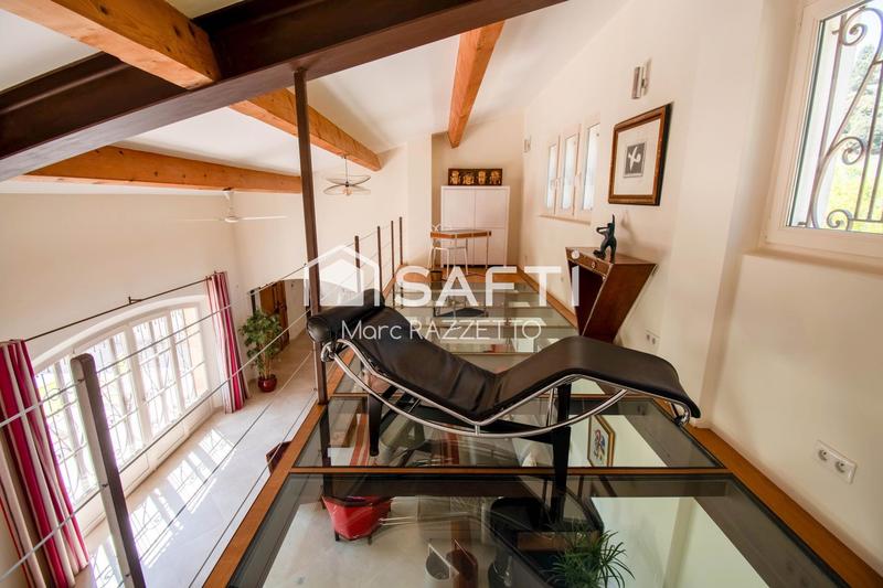 Villa - 340 m² - 7 pièces