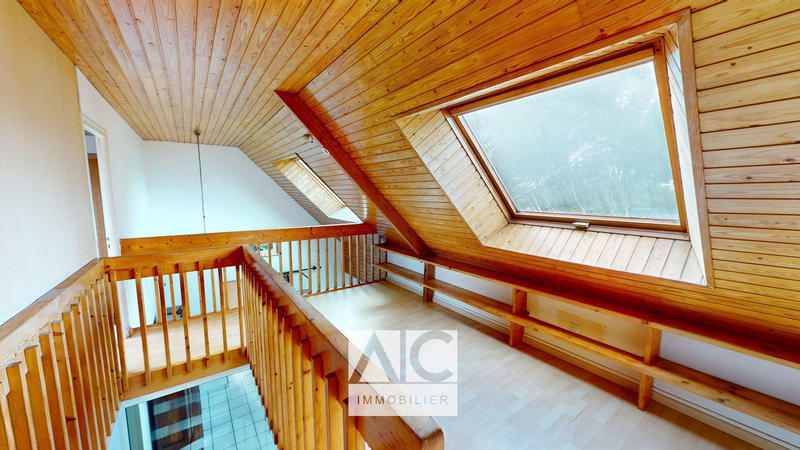 Maison - 83 m² - 5 pièces