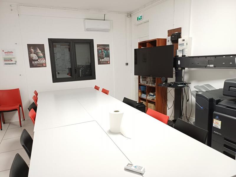 Bureau - 145 m²