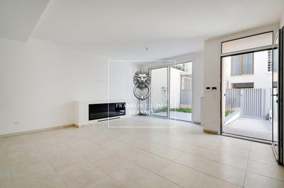 Maison - 97 m² - 5 pièces