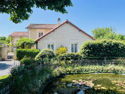 Maison - 267 m² - 7 pièces