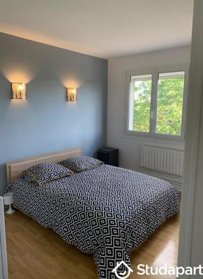 Chambre - 11 m² - 1 pièce