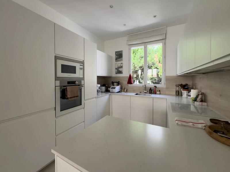 Appartement - 125 m² - 5 pièces