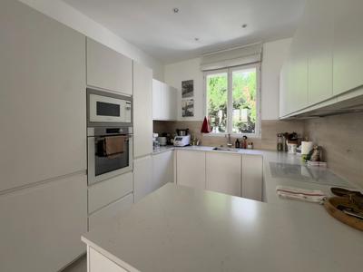 Appartement - 125 m² - 5 pièces