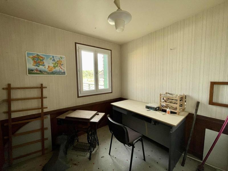 Maison - 240 m² - 13 pièces