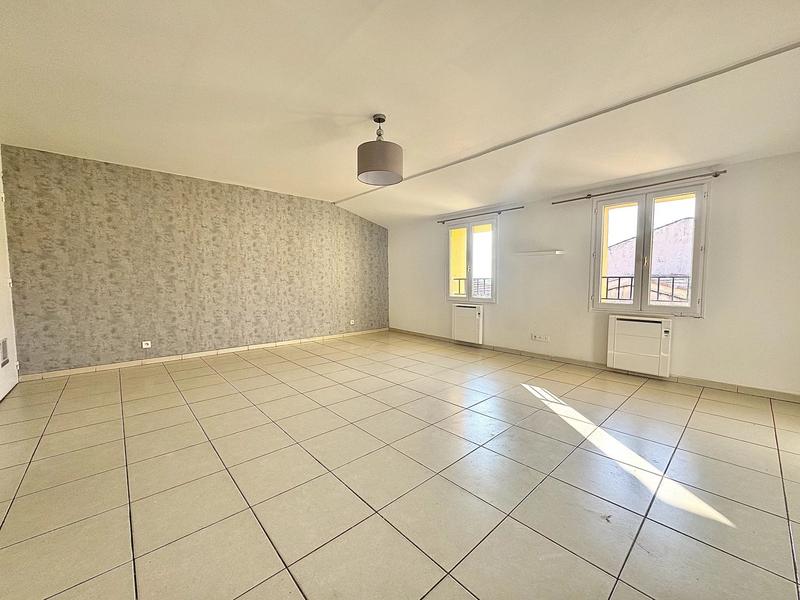 Immeuble - 122 m² - 7 pièces