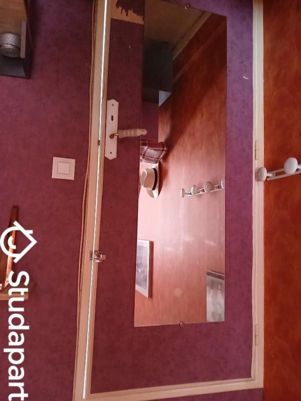 Chambre - 12 m² - 1 pièce