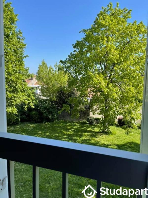 Chambre - 12 m² - 1 pièce