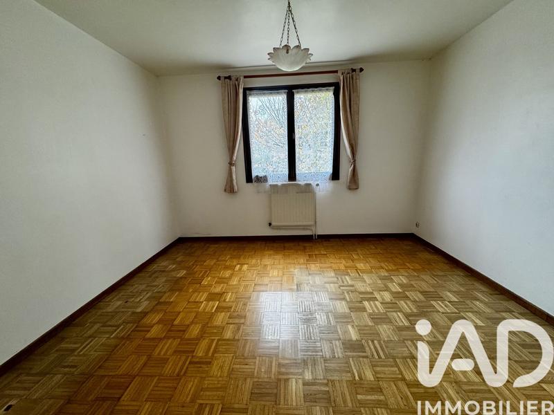 Maison - 205 m² - 10 pièces