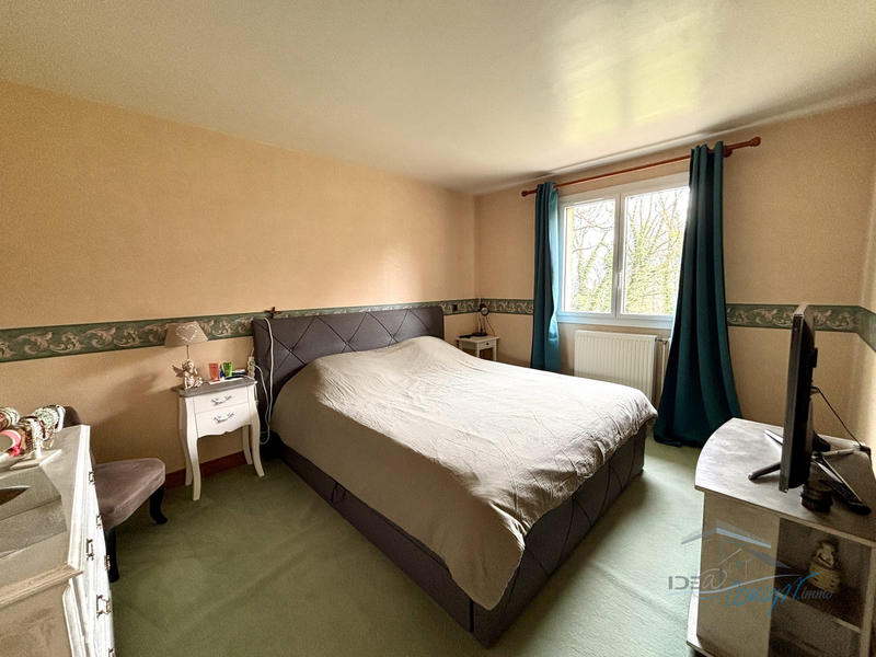 Maison - 252 m² - 8 pièces