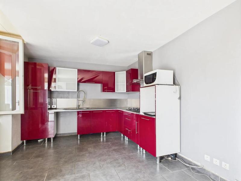 Maison - 197 m² - 8 pièces