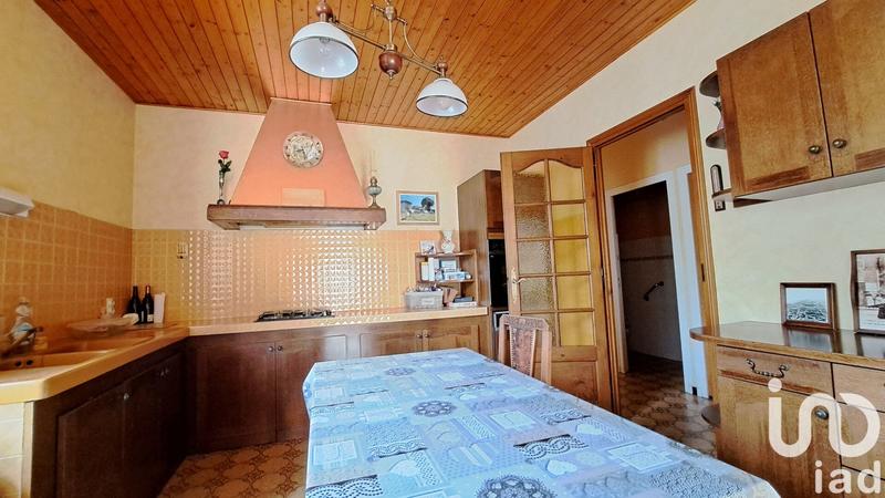 Maison - 229 m² - 8 pièces