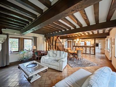 Maison - 165 m² - 6 pièces