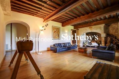 Château - 1 200 m² - 35 pièces