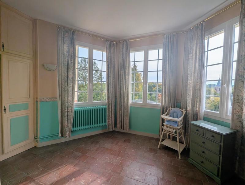 Maison - 169 m² - 7 pièces