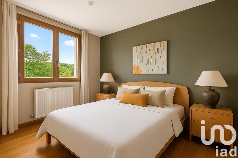 Maison - 240 m² - 11 pièces