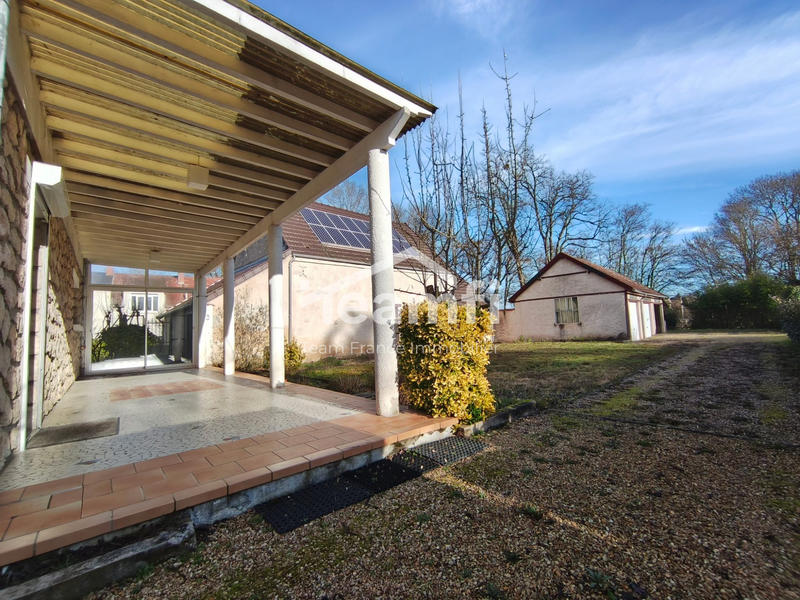 Maison - 180 m² - 5 pièces