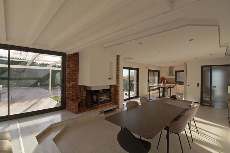 Maison d'architecte - 244 m² - 8 pièces