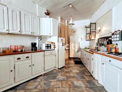 Maison - 90 m² - 3 pièces