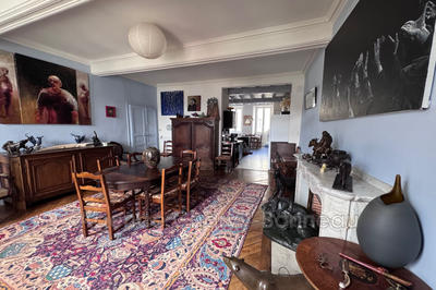 Maison de ville - 359 m² - 10 pièces
