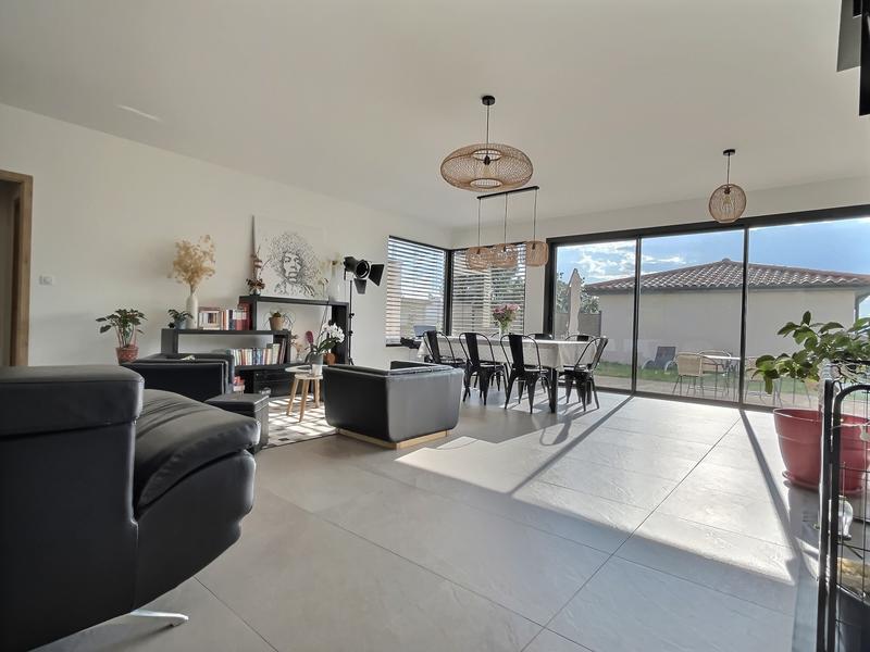 Maison - 159 m² - 5 pièces