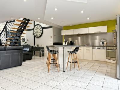 Maison - 153 m² - 8 pièces