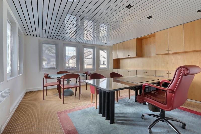 Local d'activités - 403 m²