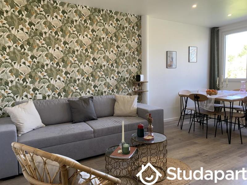 Chambre - 9 m² - 1 pièce