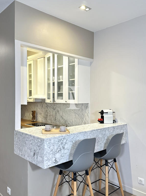 Appartement - 85 m² - 3 pièces