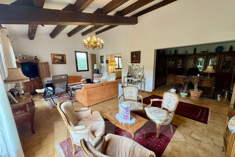 Maison - 184 m² - 6 pièces