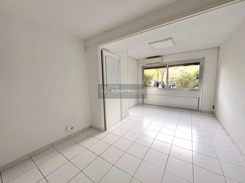 Bureau - 140 m² - 6 pièces