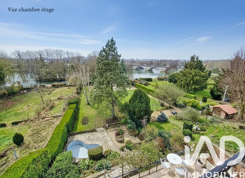 Maison - 166 m² - 8 pièces