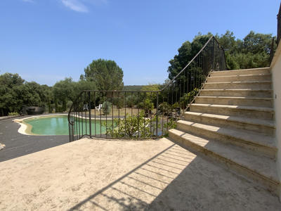 Maison - 170 m² - 7 pièces