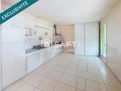 Maison - 100 m² - 3 pièces