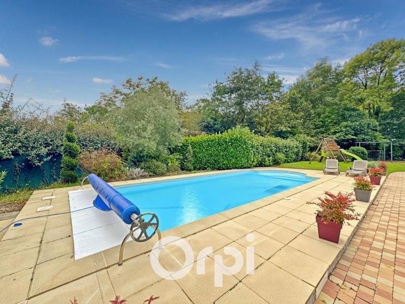 Maison - 158 m² - 6 pièces