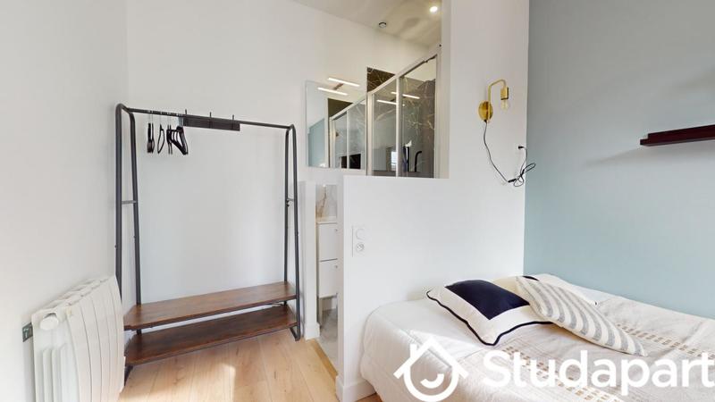 Chambre - 11 m² - 1 pièce