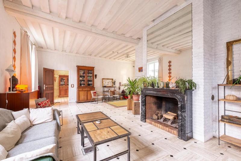 Demeure - 353 m² - 10 pièces