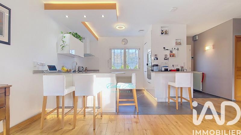 Maison - 83 m² - 5 pièces