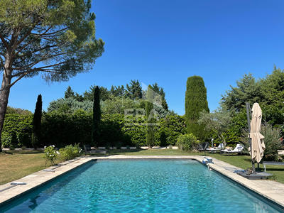 Maison - 209 m² - 8 pièces