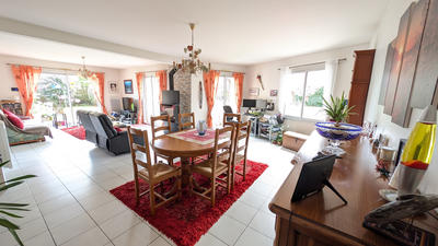 Maison - 174 m² - 7 pièces